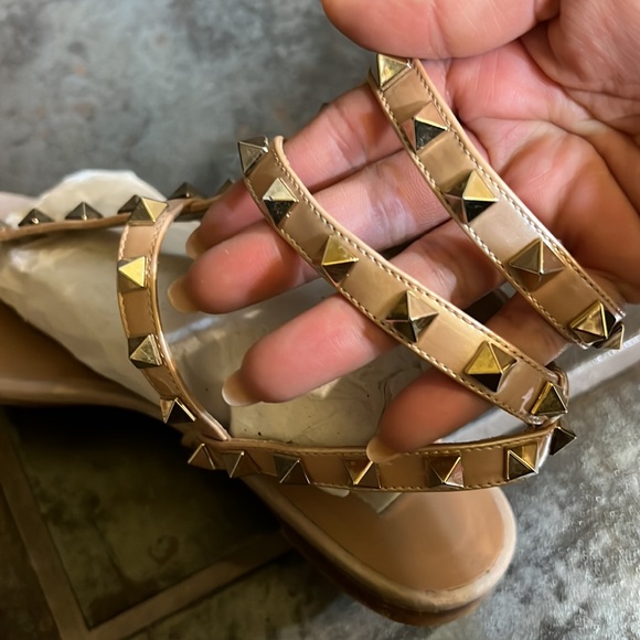 Authentic Valentino Rockstud Sandals - Picture 14 of 16